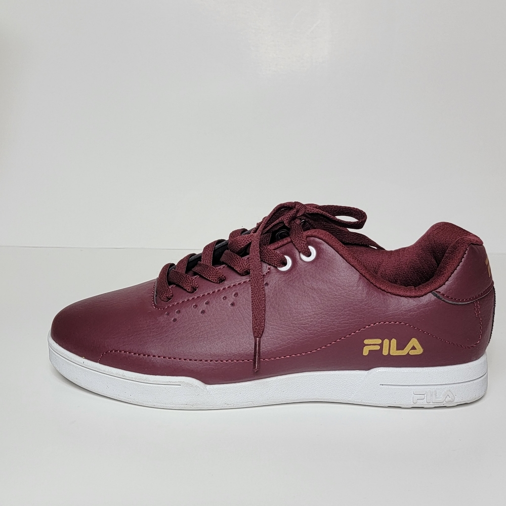 Fila | Wisteria Women's Faux Leather Logo Athletic Sneakers Size 9